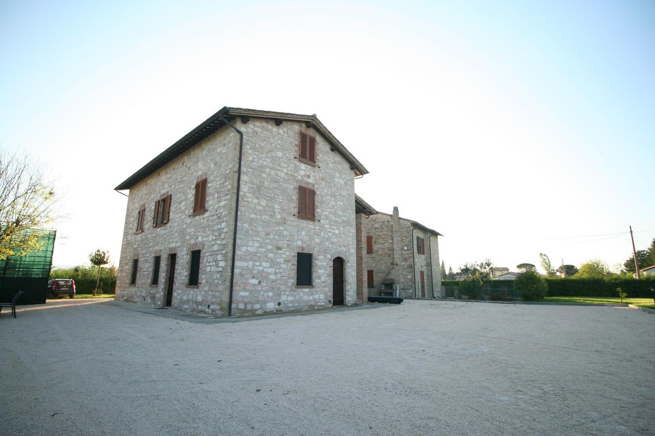 Agriturismo"Il Sagrato Di Assisi" Appartamenti,Camere المظهر الخارجي الصورة